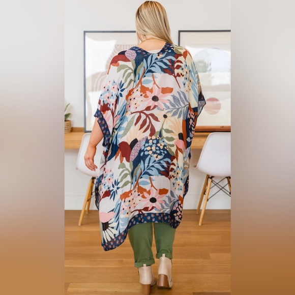 One Size BREATH OF YOUTH FLORAL KIMONO-NWT - Picture 10 of 16